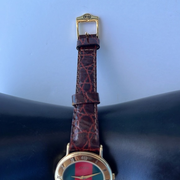 Authentic Gucci Vintage 1990βs Green/Red Web Brown Leather DialWatch/new-battery - Picture 15 of 16
